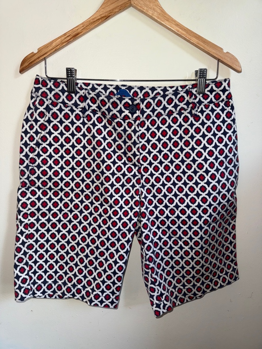 Tommy Bahama Red & Navy Geometric Bermuda Shorts Size 8